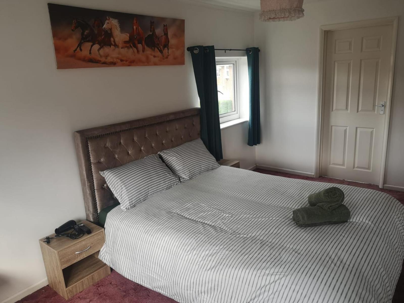 Hotel Mossbank House Luton Airport Extérieur photo